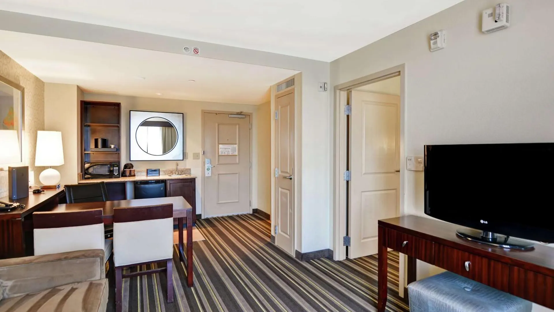 Embassy Suites Savannah Airport Hotel