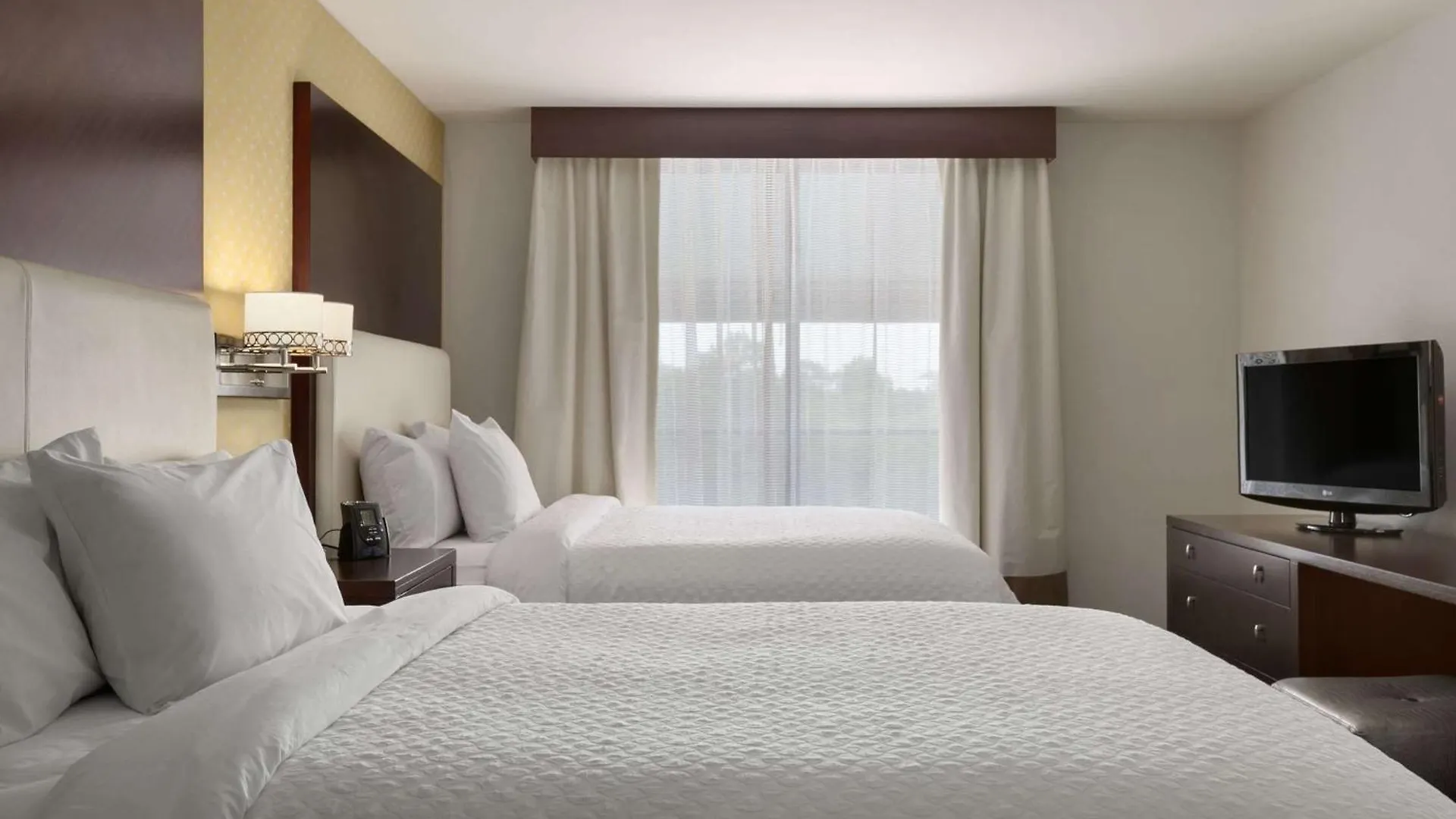 **** Hotel Embassy Suites Savannah Airport United States